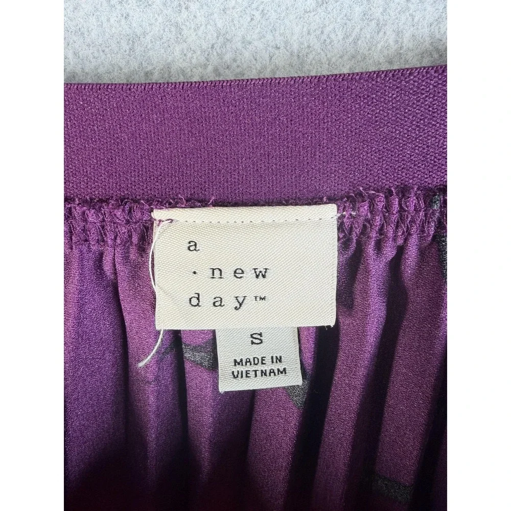 A New Day Skirt Womens Small Purple Floral Pleated Midi Elastic Waist Chiffon